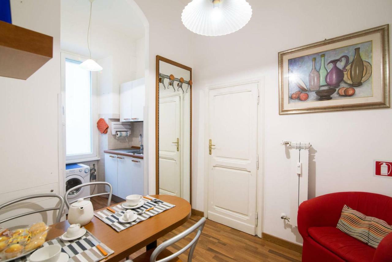 Apartment Parvula Domus Al Colosseo Rom